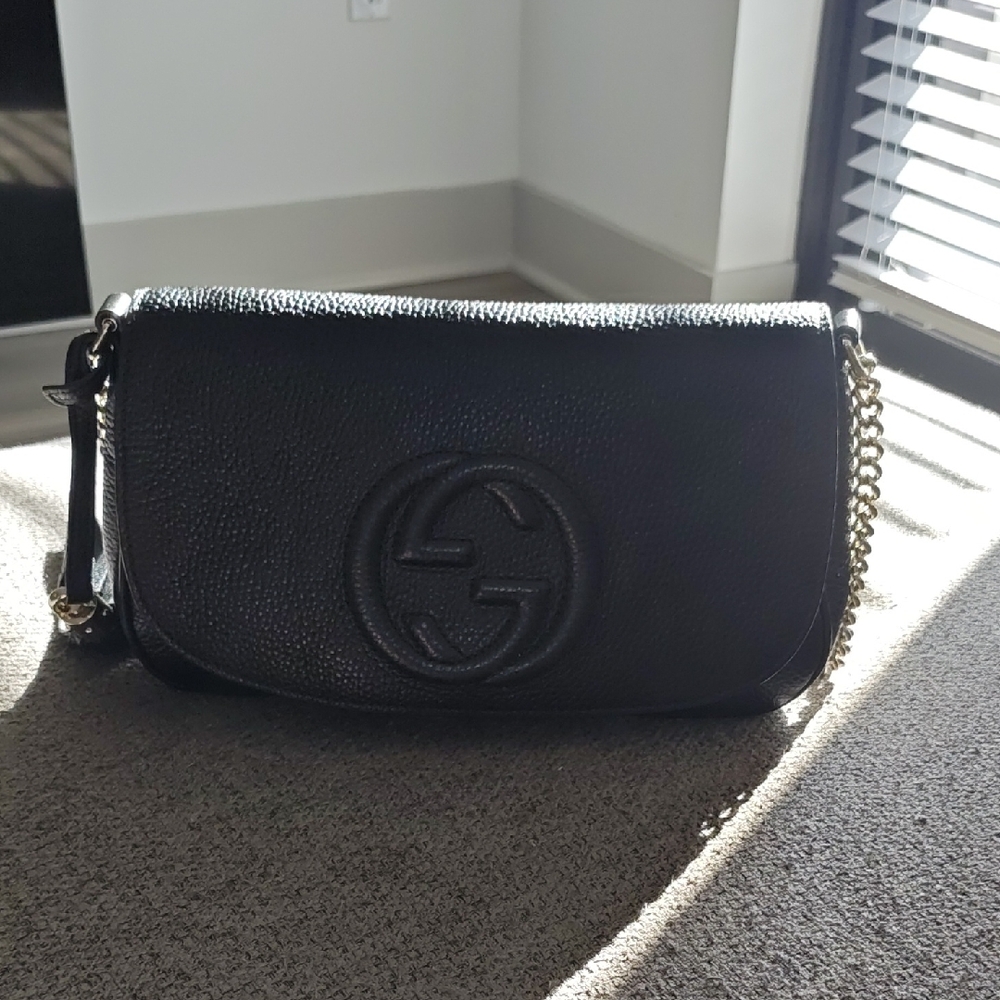Gucci Black Leather Crossbody Bag with Gold Chain